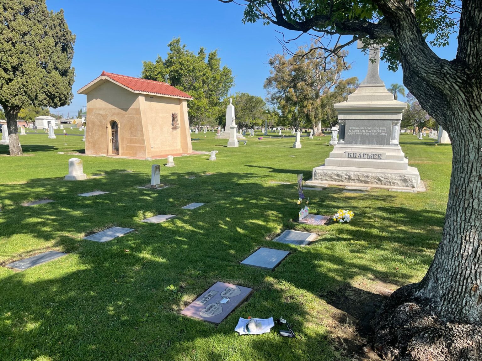 The Largest Cemetery in Southern California | AllHeadstones